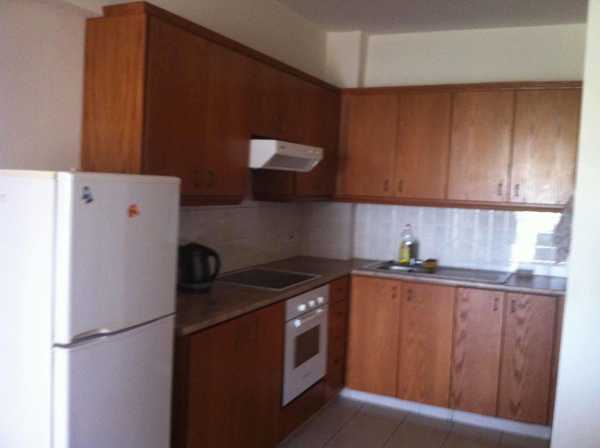לרנקה Zakos Court Apartments מראה חיצוני תמונה
