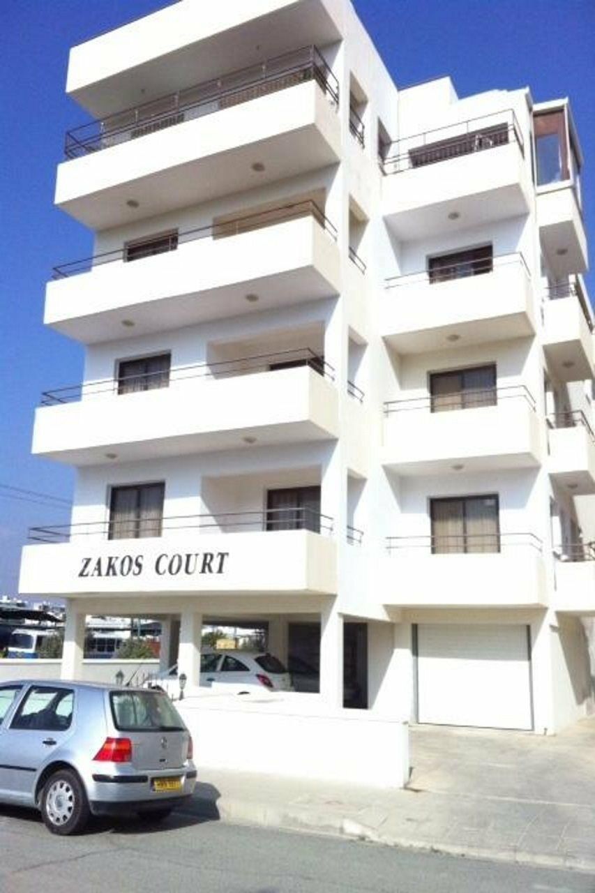 לרנקה Zakos Court Apartments מראה חיצוני תמונה
